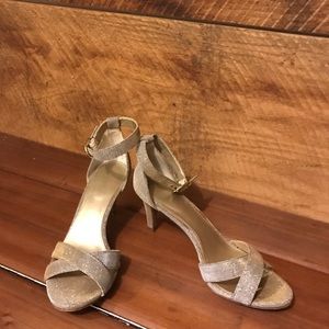 silver and gold two tone heel shoes